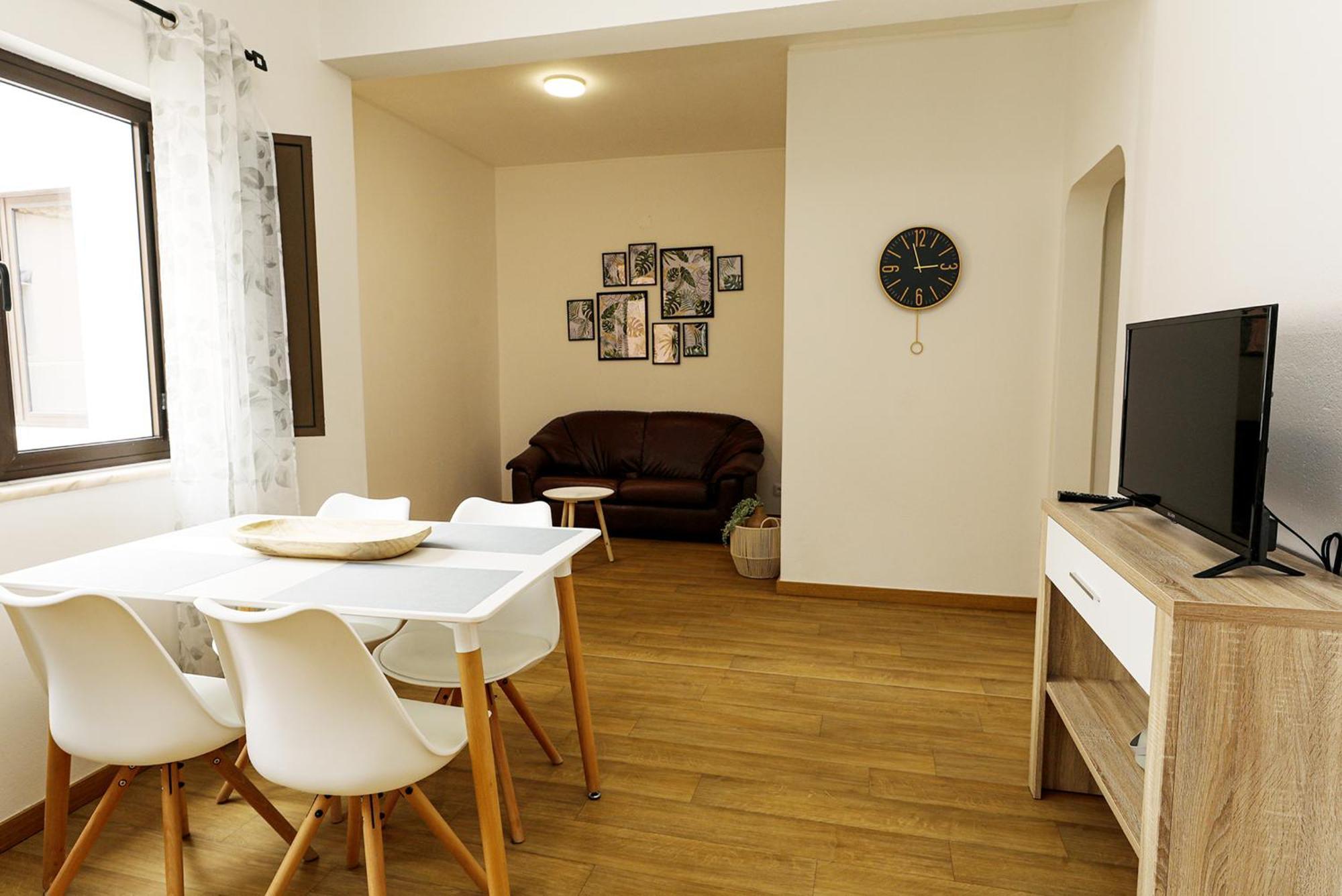 B87 - Windmill 2 Bed Apartment In Odiáxere エクステリア 写真